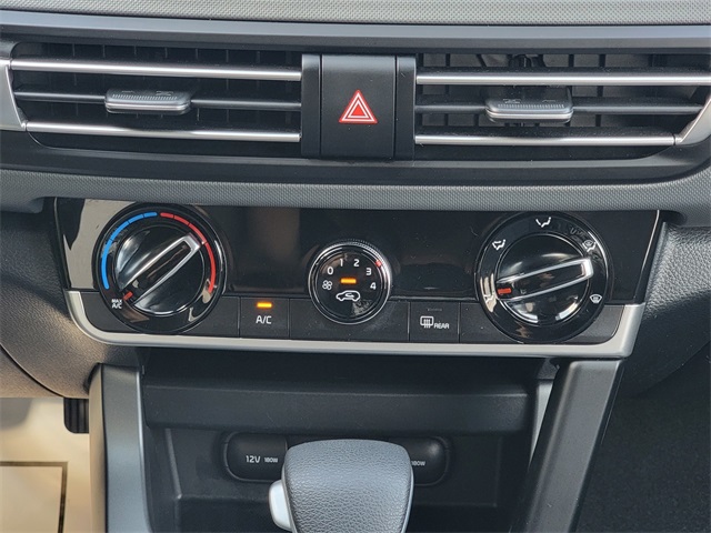 2023 Kia Seltos LX photo 22