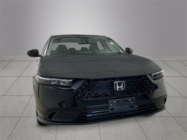 2025 Honda Accord LX photo 8