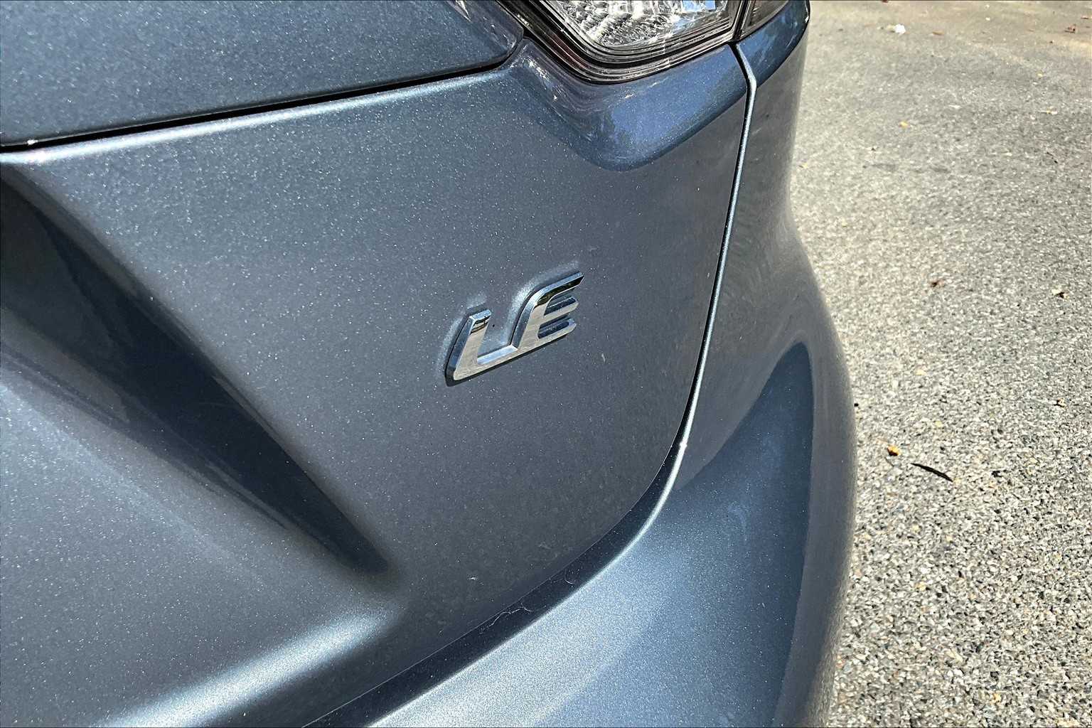 2024 Toyota Corolla LE photo 18