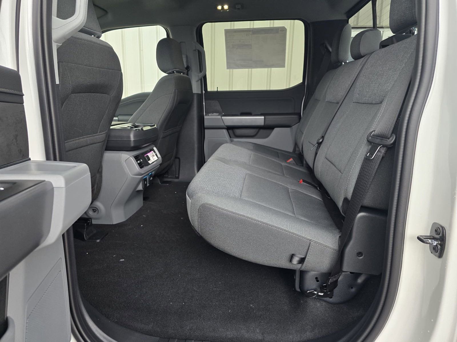 2024 Ford F-150 XLT photo 5
