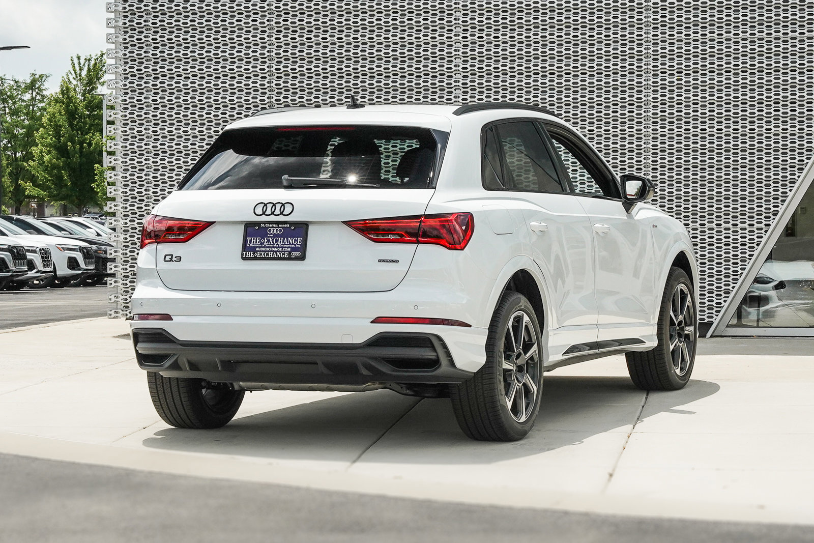 2025 Audi Q3 S line Premium Plus photo 3
