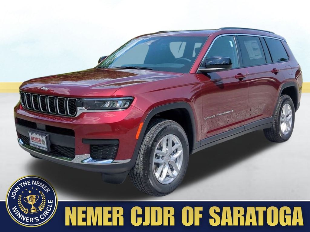 2025 Jeep Grand Cherokee L Laredo's photo