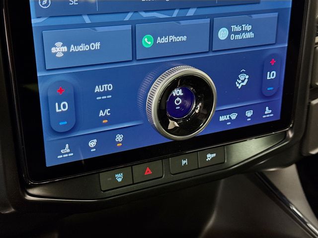 2025 Ford F-150 XLT photo 15