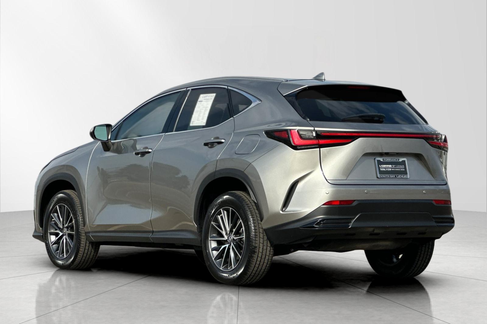 2023 Lexus NX 350 photo 2