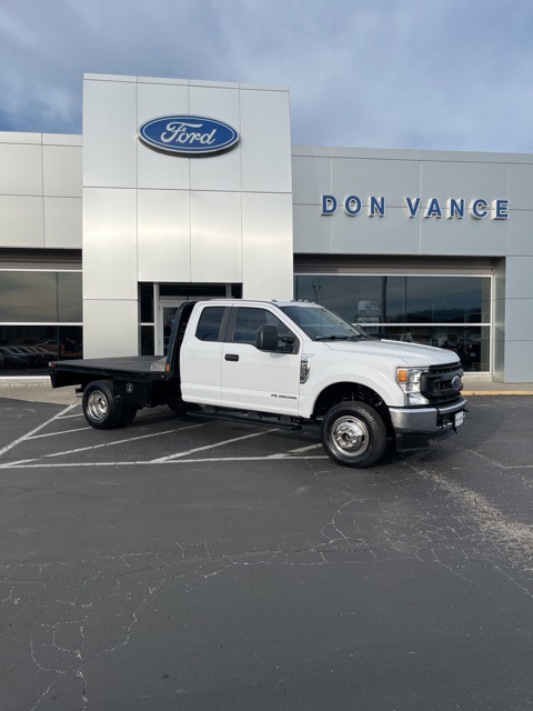 2021 Ford F-350 Super Duty Chassis Cab XL's photo
