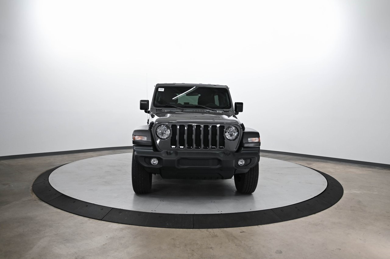 2022 Jeep Wrangler Sport Altitude photo 2