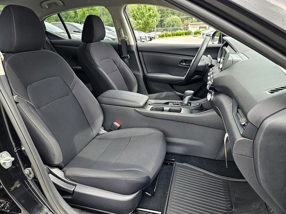 2025 Nissan Sentra S photo 14