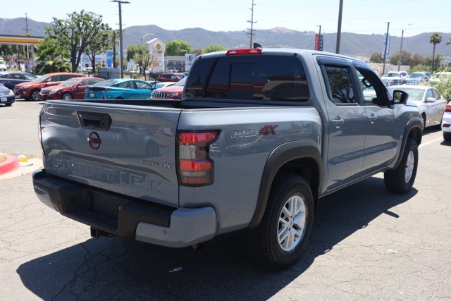 2023 Nissan Frontier PRO-4X photo 3