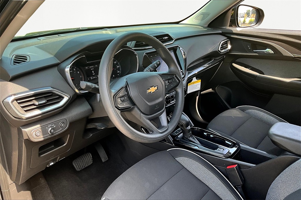 2023 Chevrolet Trailblazer LT photo 13