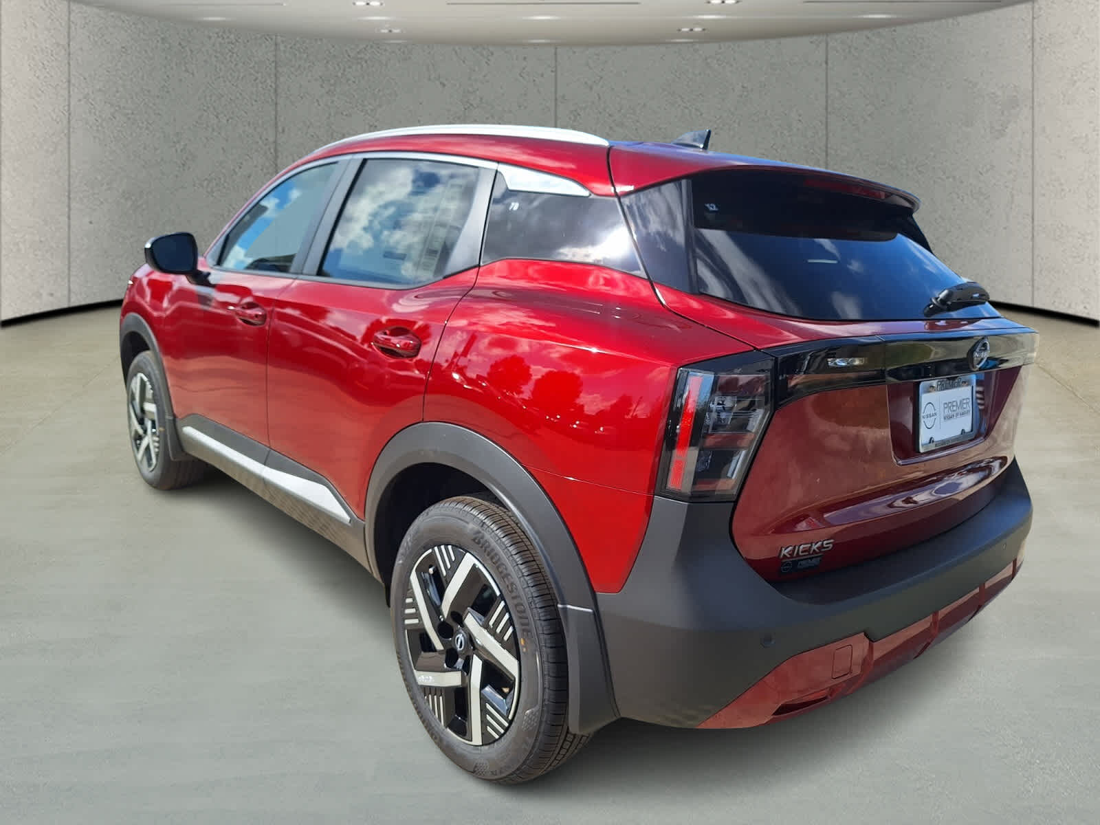 2026 Nissan Kicks SV photo 3