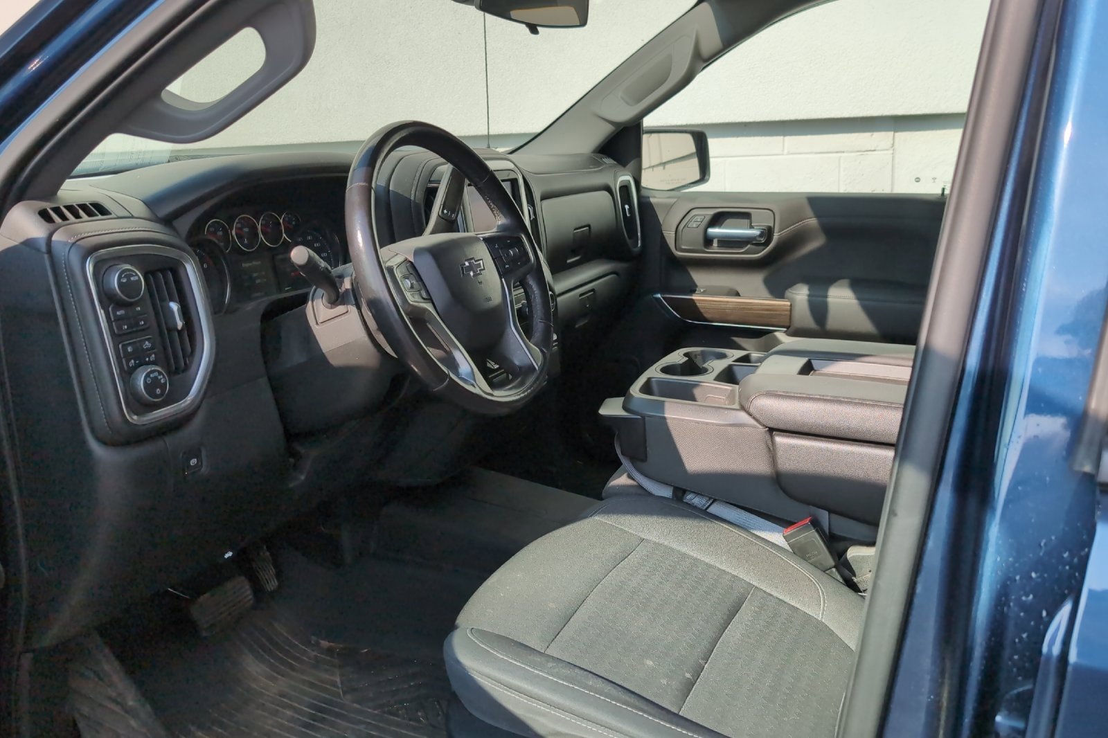 2020 Chevrolet Silverado 1500 photo 4