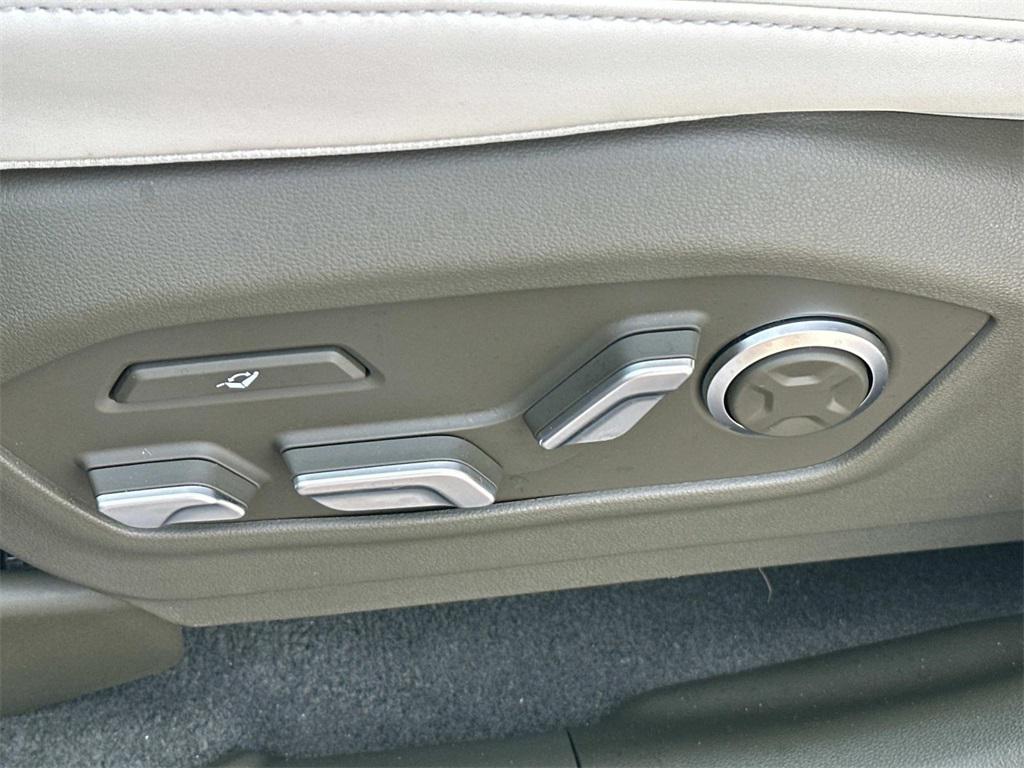 2025 Hyundai Santa Fe Calligraphy photo 25