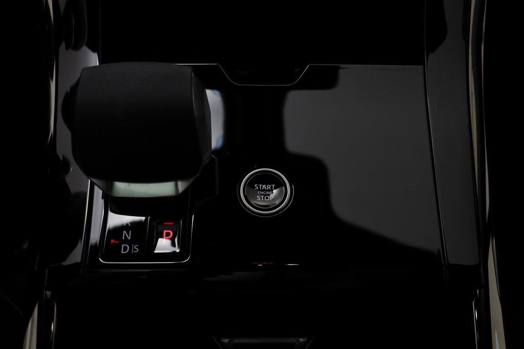 2025 Land Rover Range Rover Sport SE photo 11