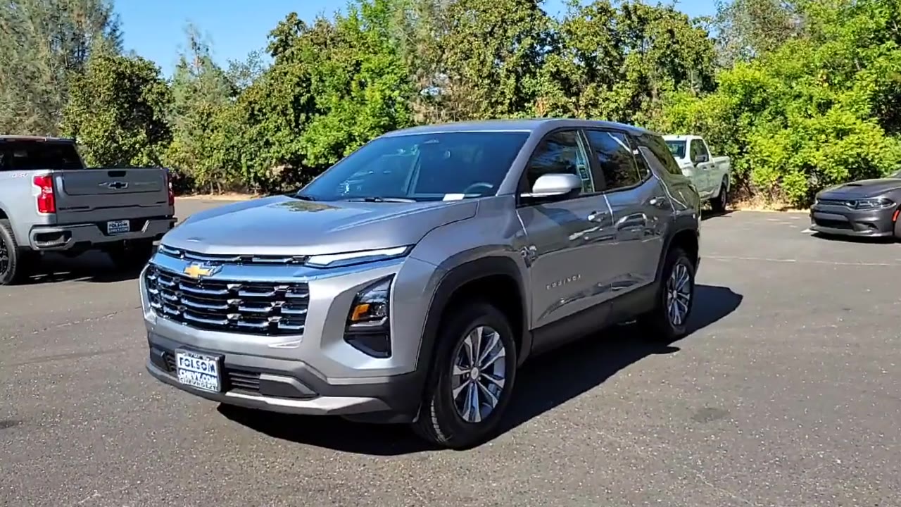 2026 Chevrolet Equinox LT photo 4