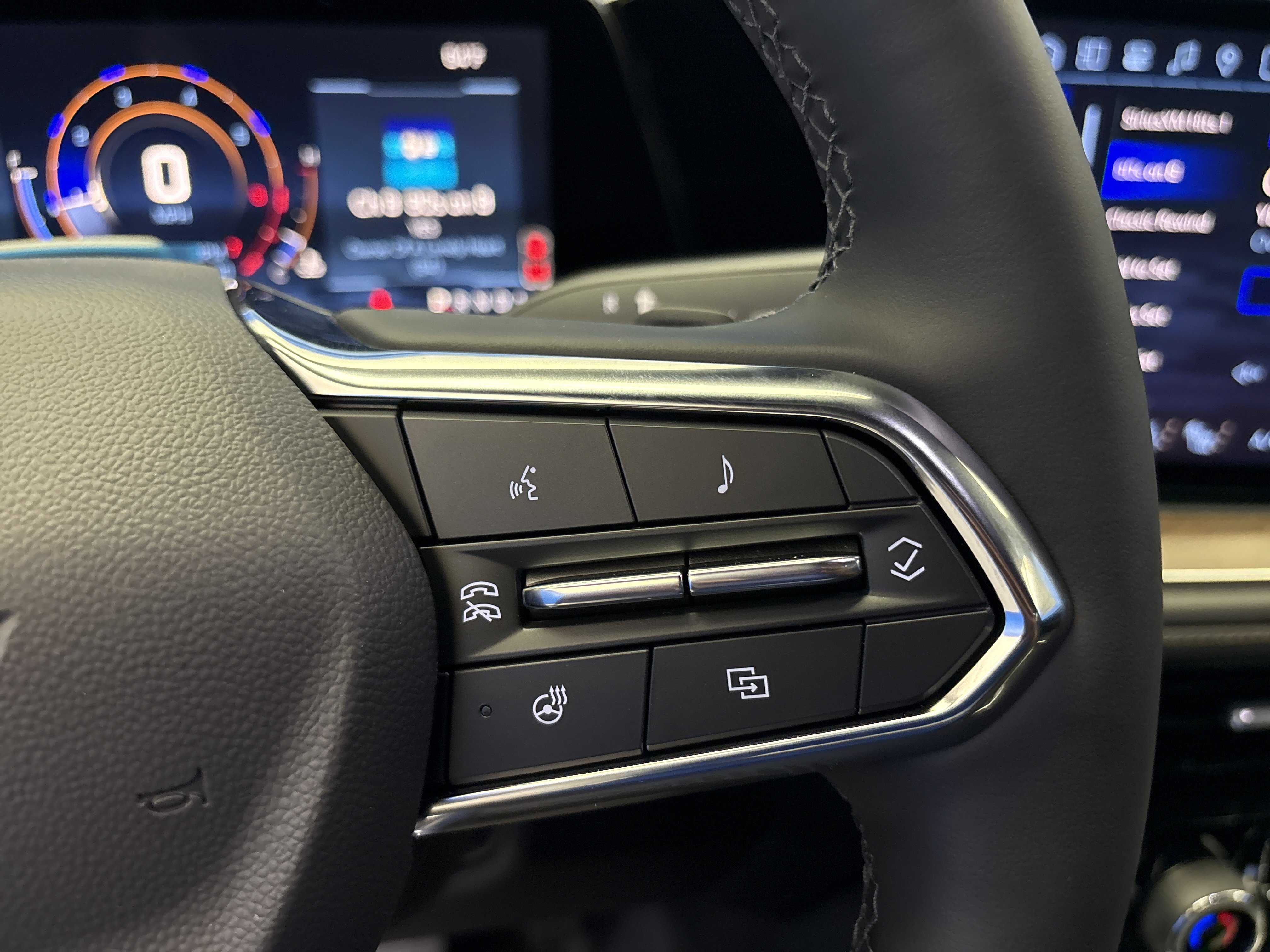 2025 Chevrolet Suburban High Country photo 5