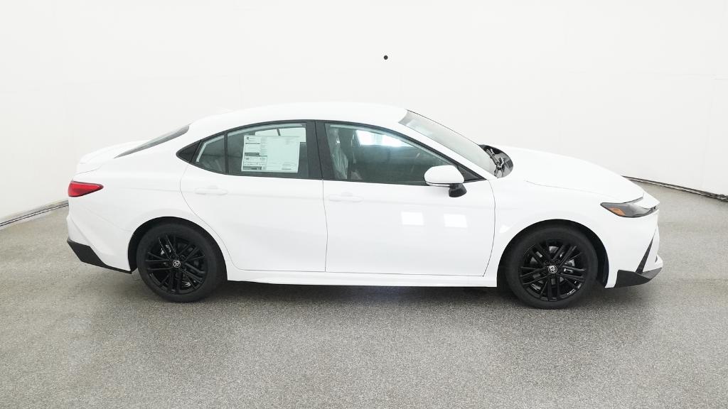 2026 Toyota Camry SE photo 25