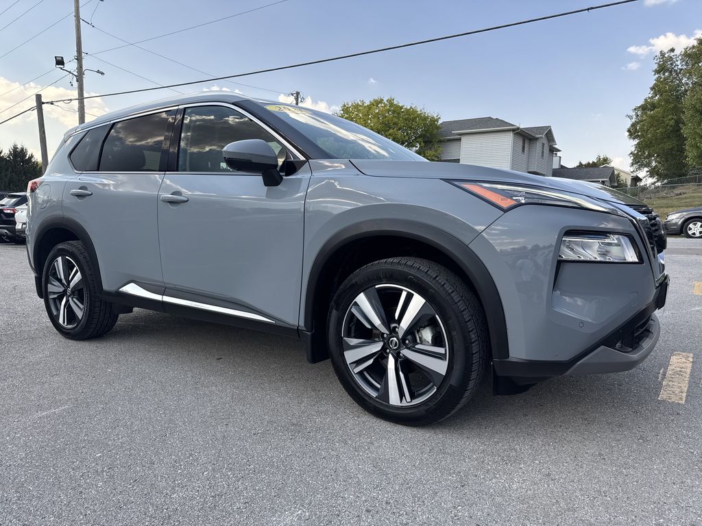 2021 Nissan Rogue SL photo 3