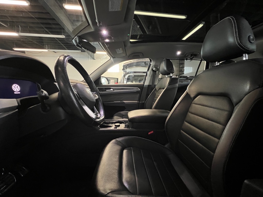 2022 Volkswagen Atlas V6 SEL Premium R-Line photo 6