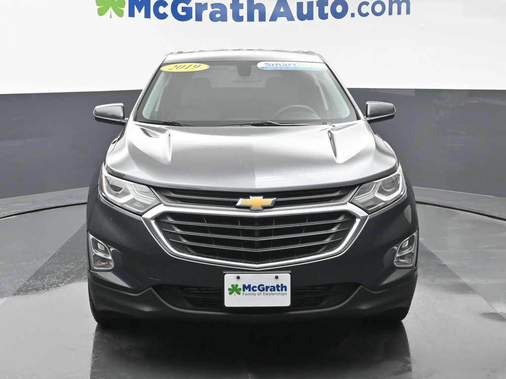 2019 Chevrolet Equinox LT photo 2