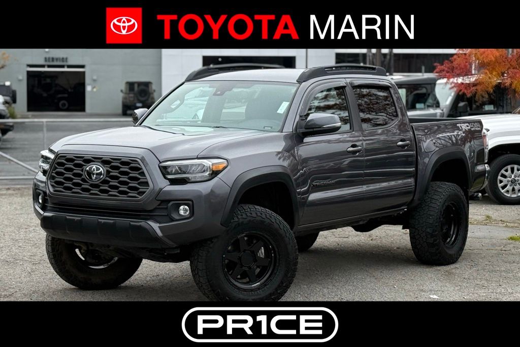 2022 Toyota Tacoma TRD Off Road's photo