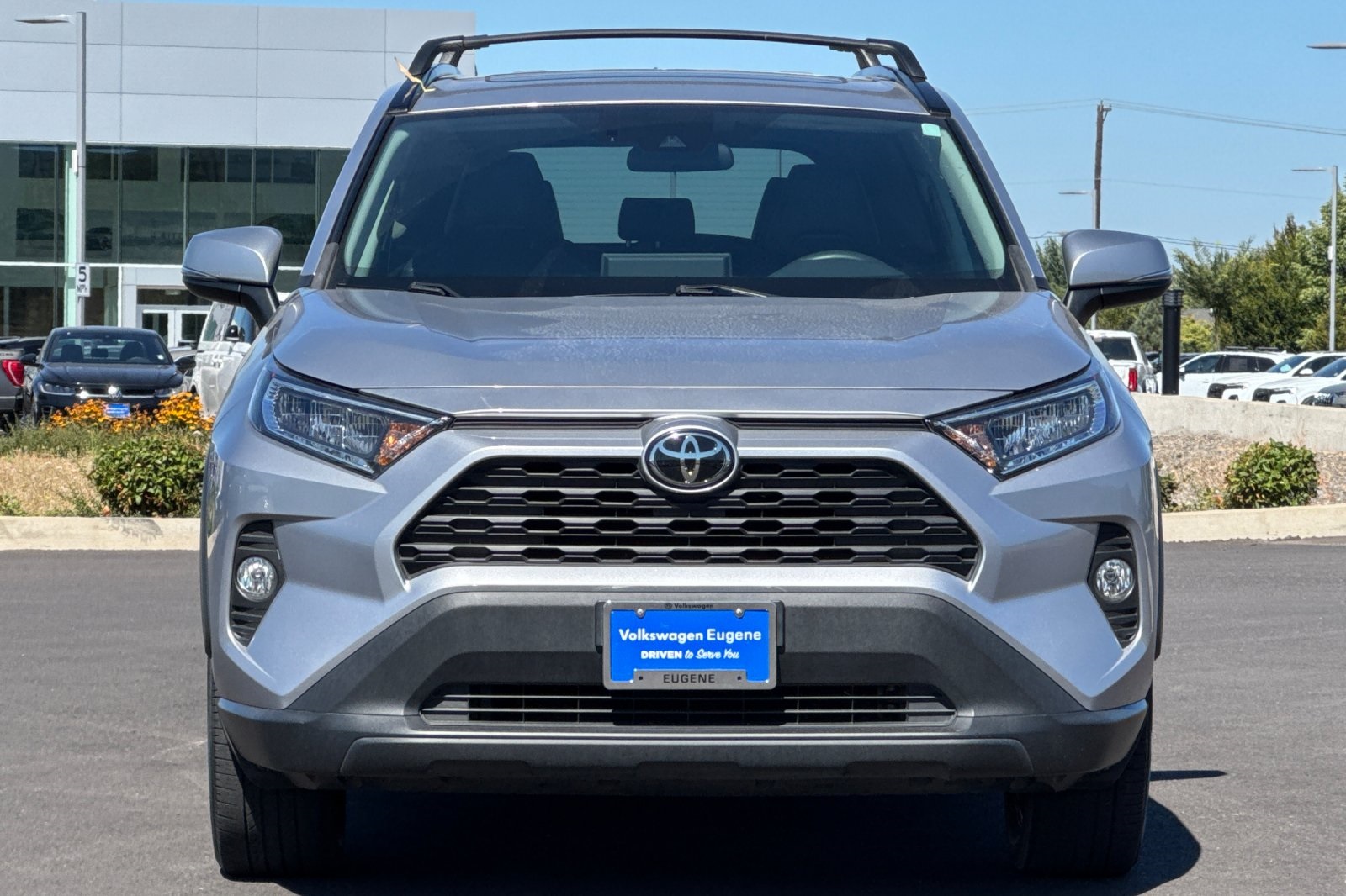 2021 Toyota RAV4 XLE Premium photo 8
