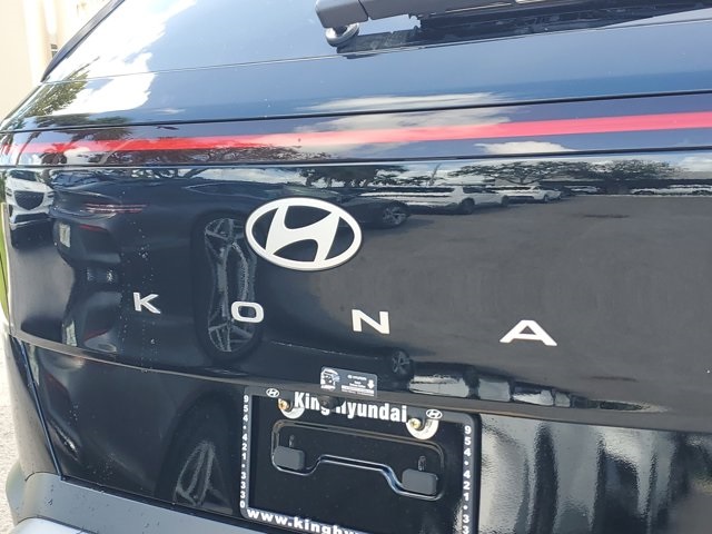 2026 Hyundai Kona SEL photo 6