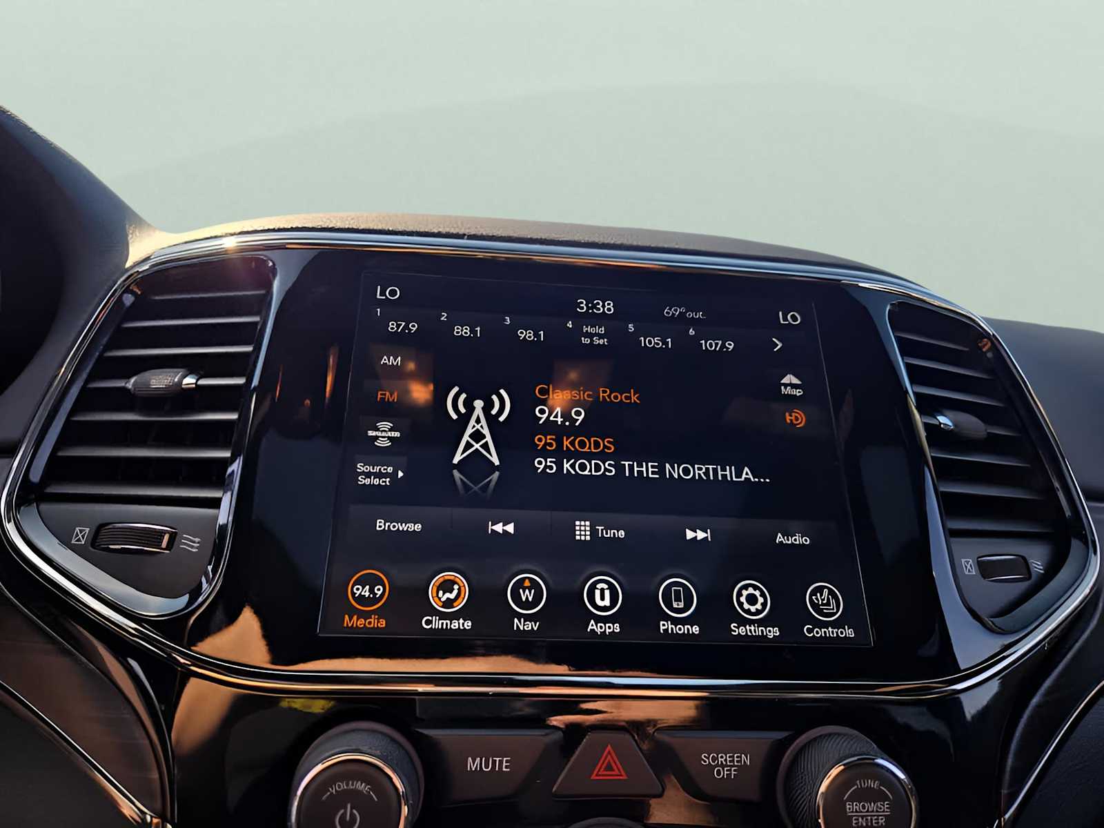 2020 Jeep Grand Cherokee Limited X photo 21