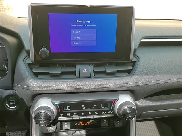 2023 Toyota RAV4 XLE photo 16