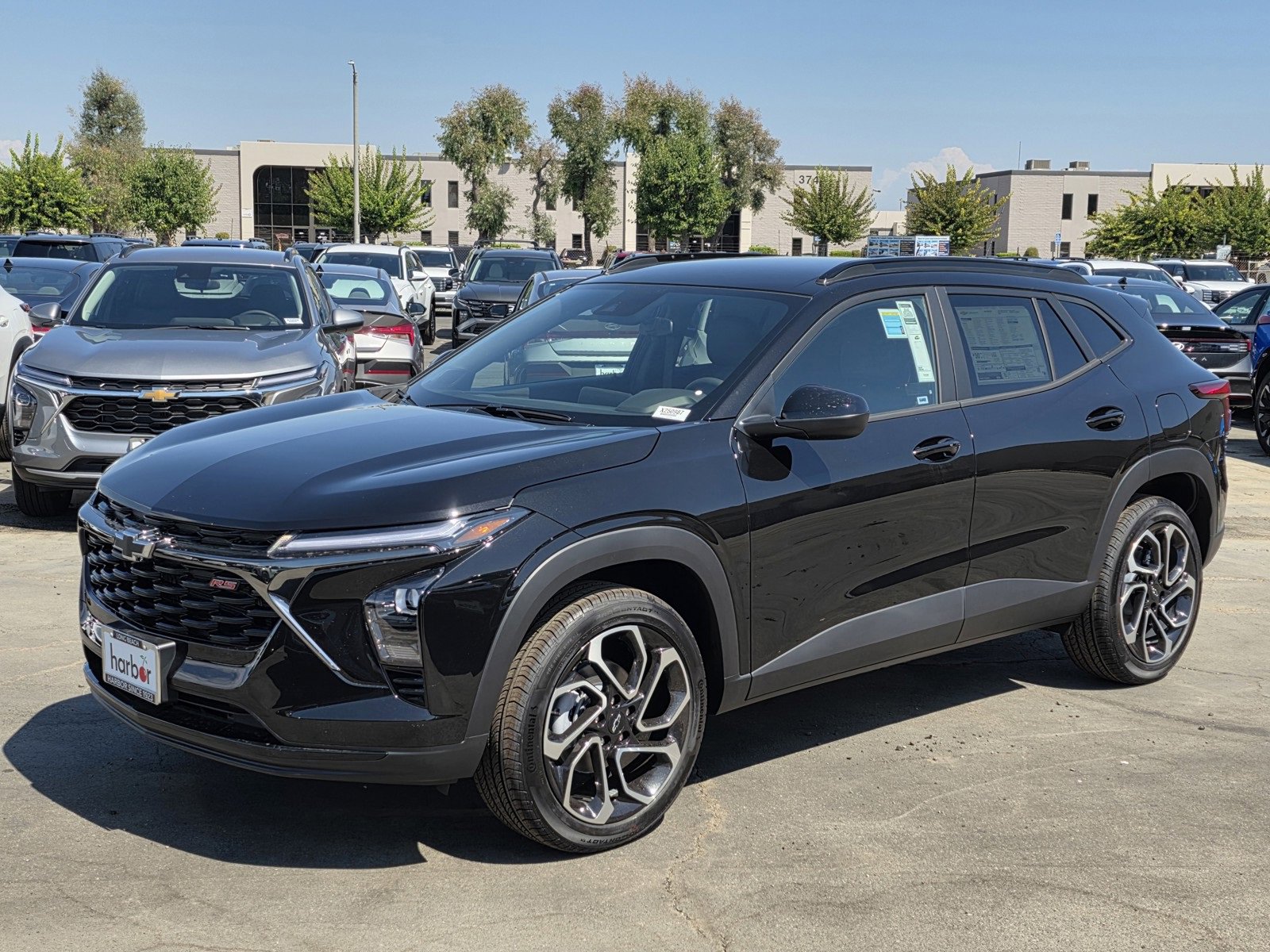 2025 Chevrolet Trax photo 12