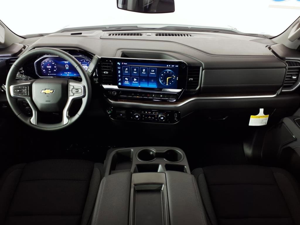 2026 Chevrolet Silverado 1500 LT photo 3