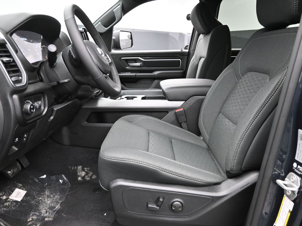 2025 Ram 1500 Big Horn Lone Star photo 11