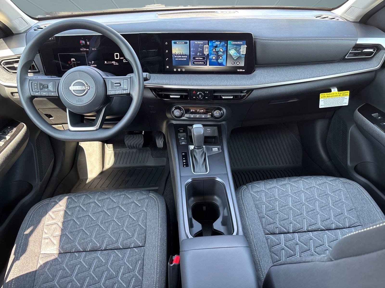2026 Nissan Kicks SV photo 17