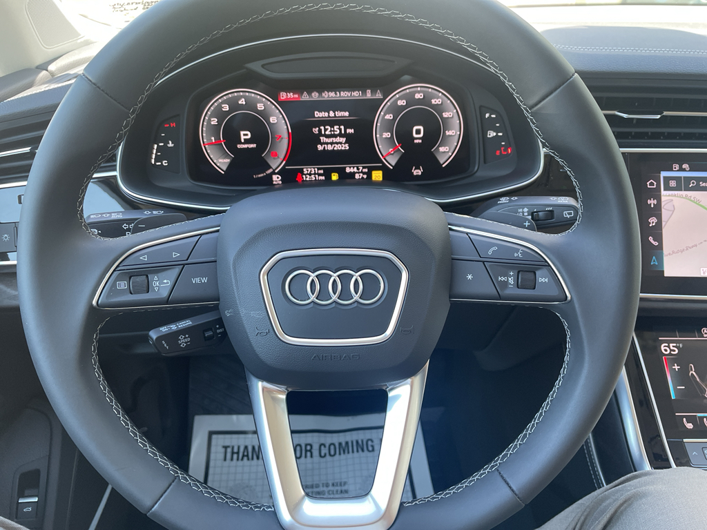 2025 Audi Q7 45 Premium Plus photo 21