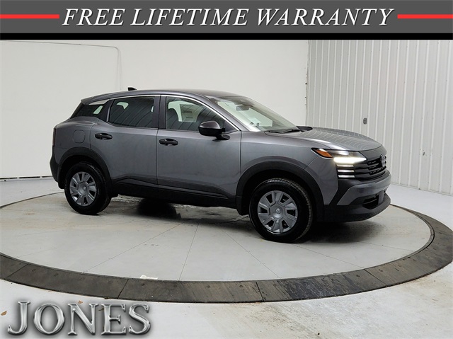 2026 Nissan KICKS S's photo