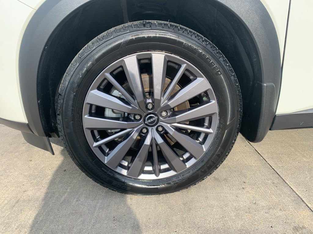 2023 Nissan Pathfinder SL photo 18