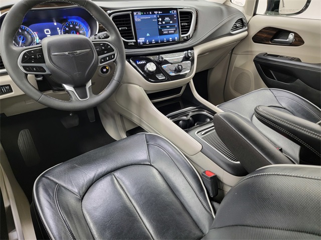 2024 Chrysler Pacifica Limited photo 32