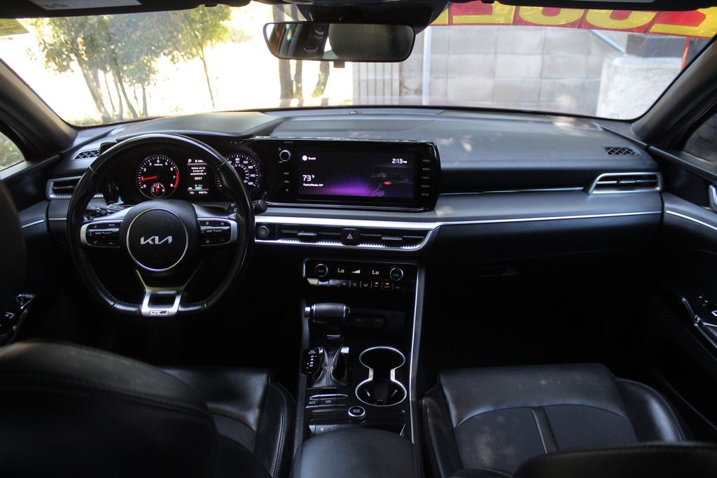 2022 Kia K5 GT-Line photo 15