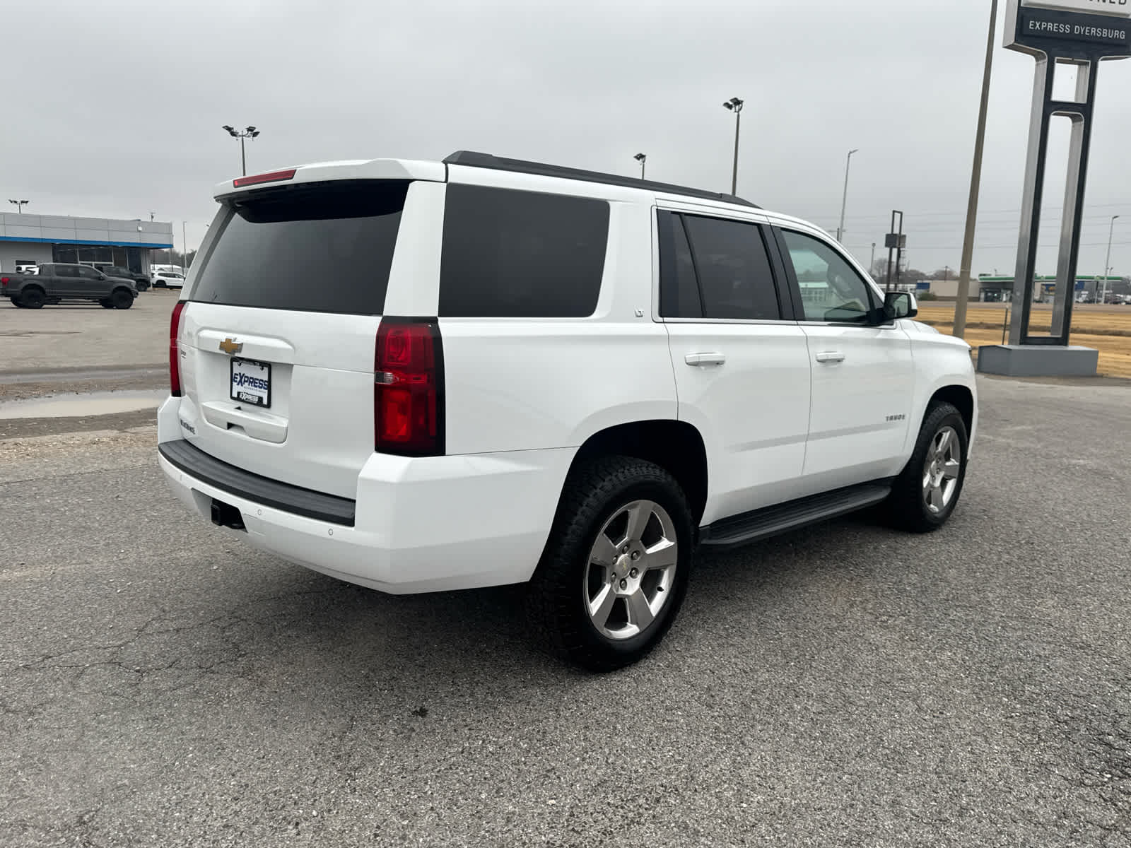 2019 Chevrolet Tahoe LT photo 3