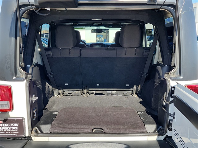 2015 Jeep Wrangler Unlimited Sport photo 4