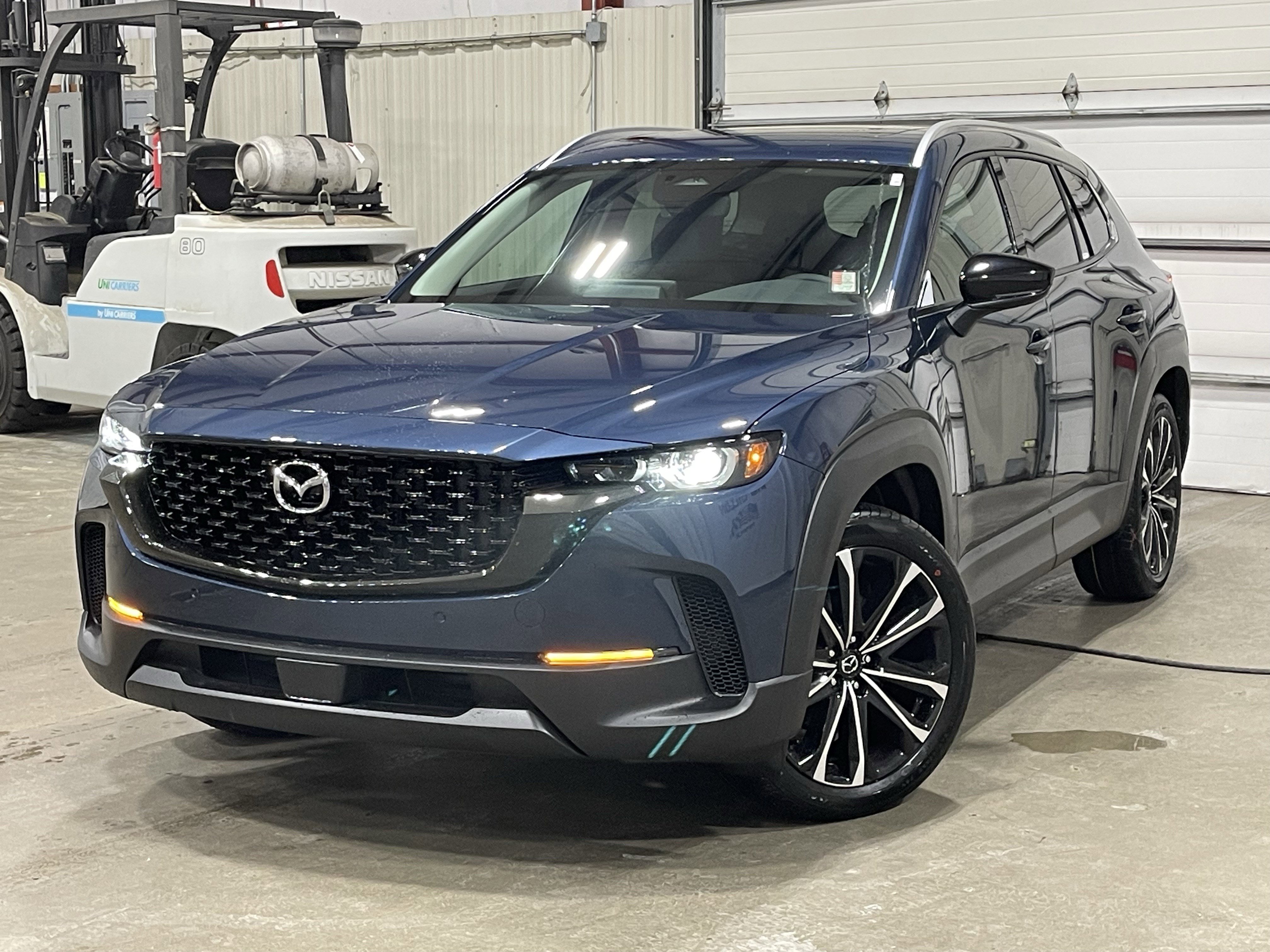 2026 Mazda CX-50 Premium's photo