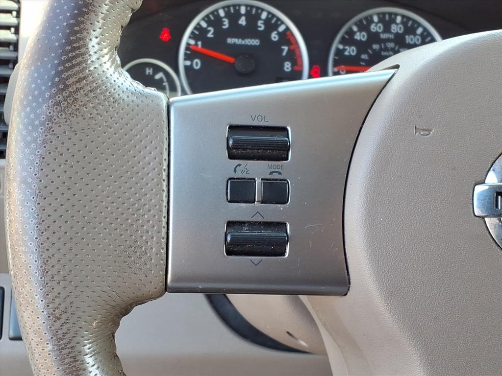 2012 Nissan Frontier SL photo 23