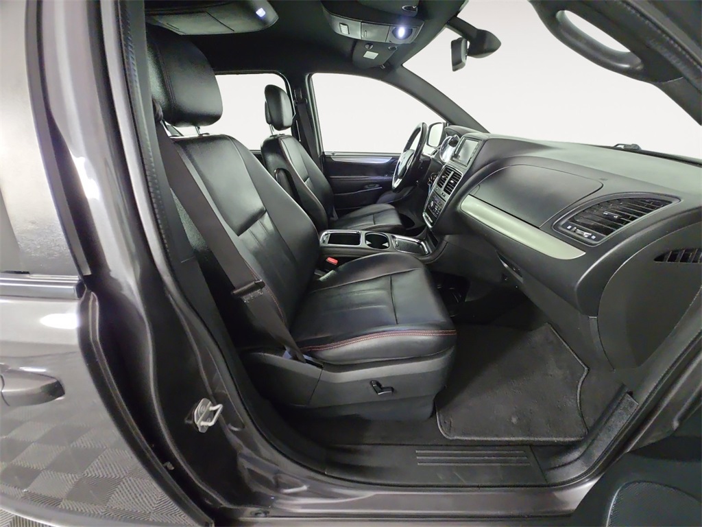 2018 Dodge Grand Caravan GT photo 14