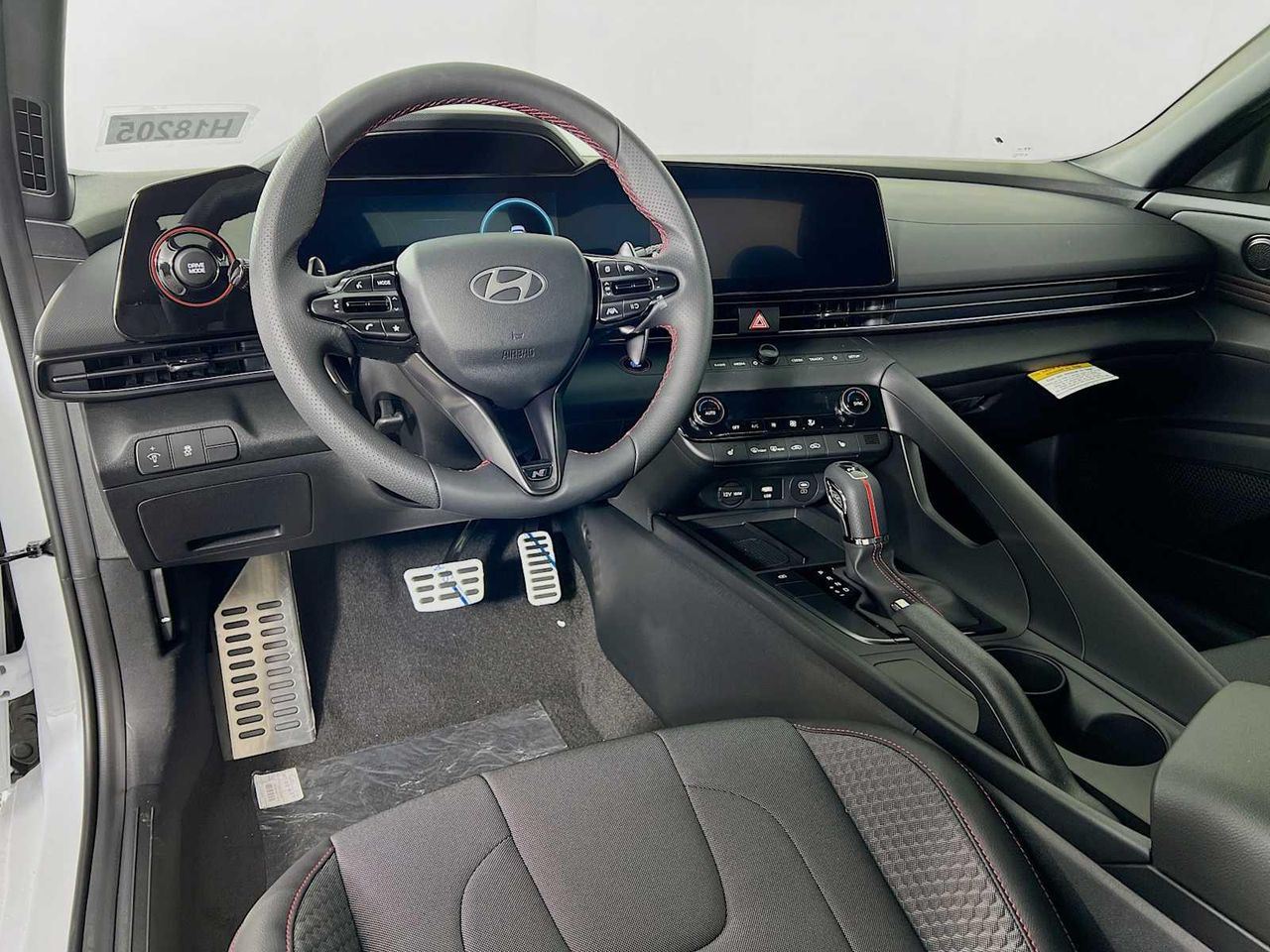 2025 Hyundai Elantra N Line photo 4