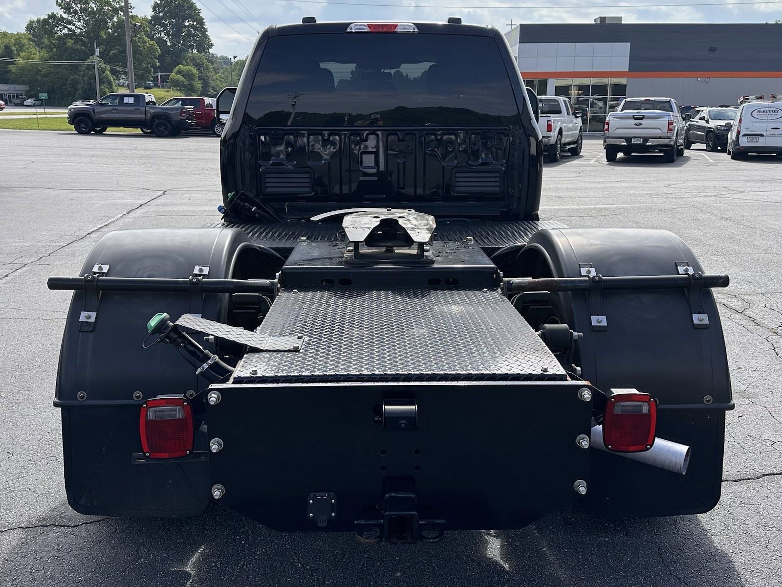 PreOwned 2023 Ford F550 Chassis Cab XLT Shotgun Truck 4 Door Chassis