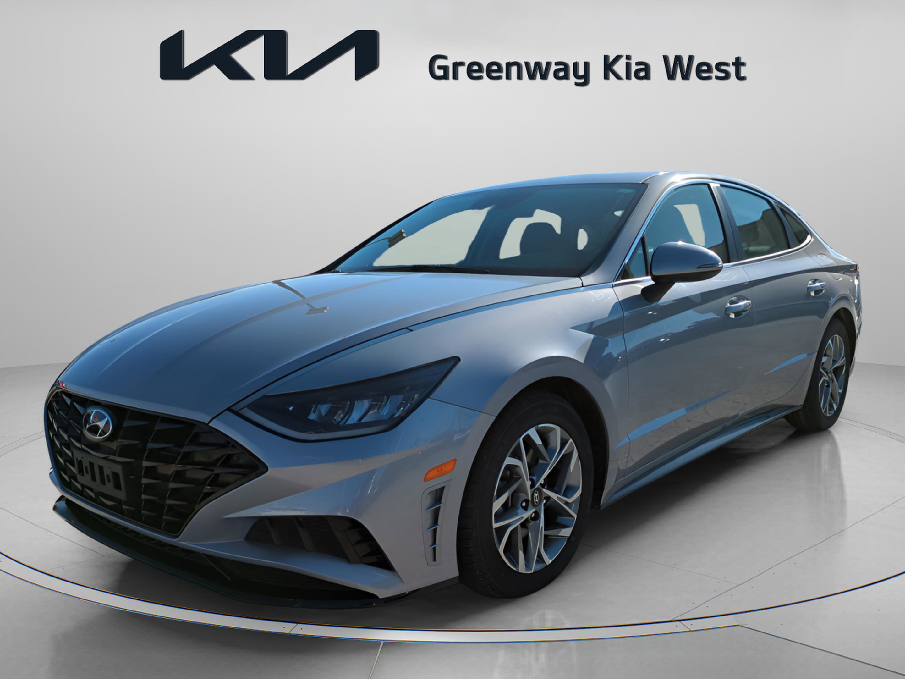 2023 Hyundai Sonata SEL photo 3