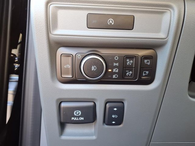 2025 Ford F-150 Lariat photo 15