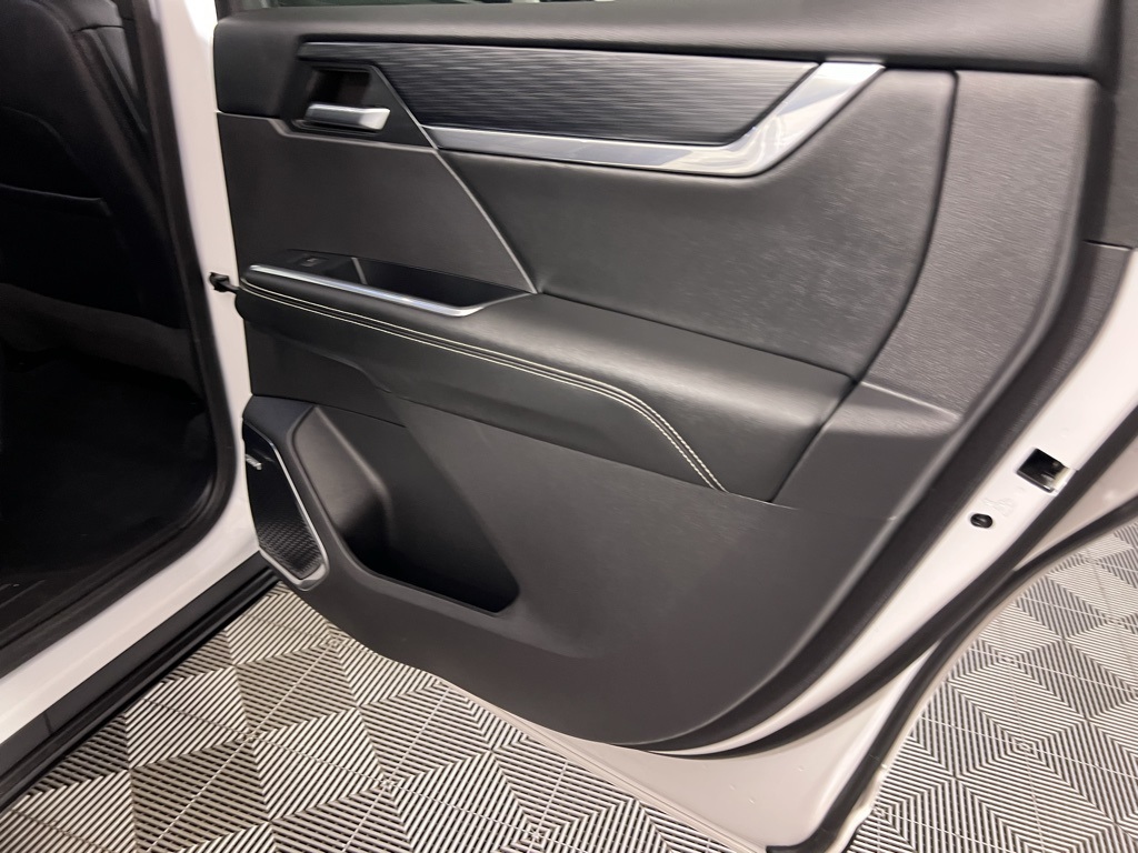 2024 Gmc Acadia Elevation photo 25