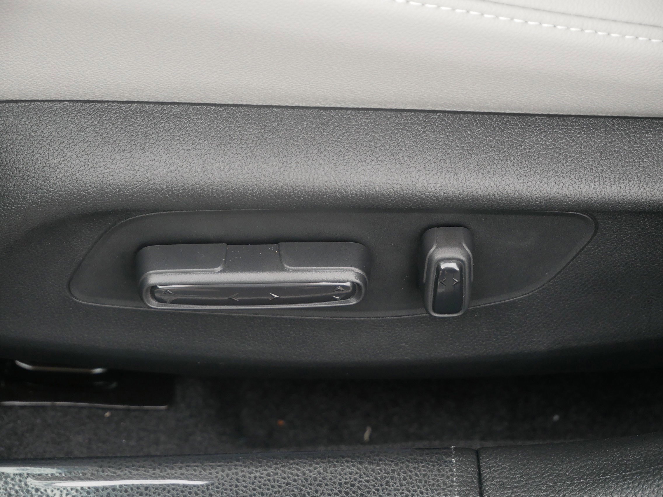 2026 Honda Civic Hybrid Sport Touring photo 14