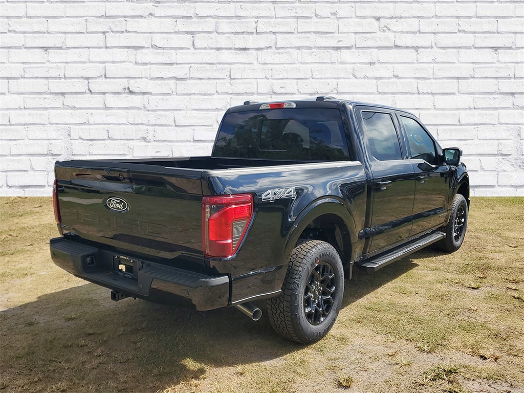 2025 Ford F-150 XLT photo 2