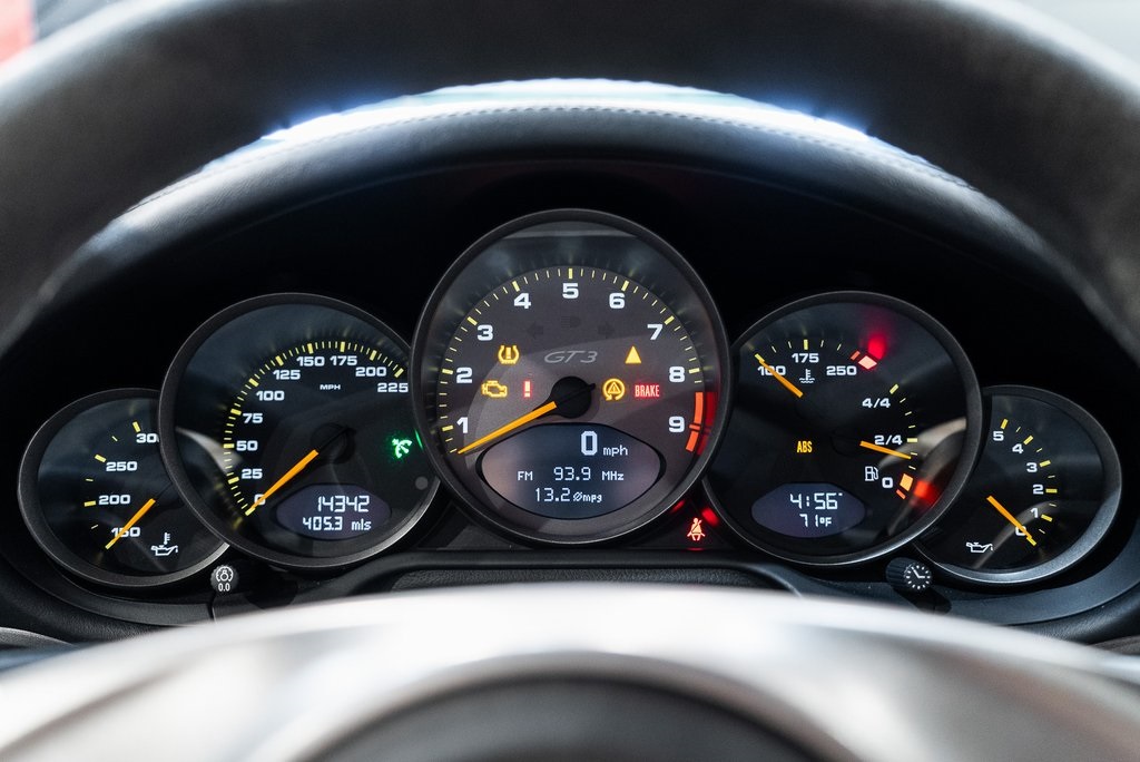 2010 Porsche 911 GT3 photo 22